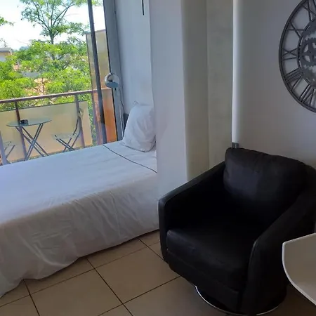 Le Voltaire Apartman Valence