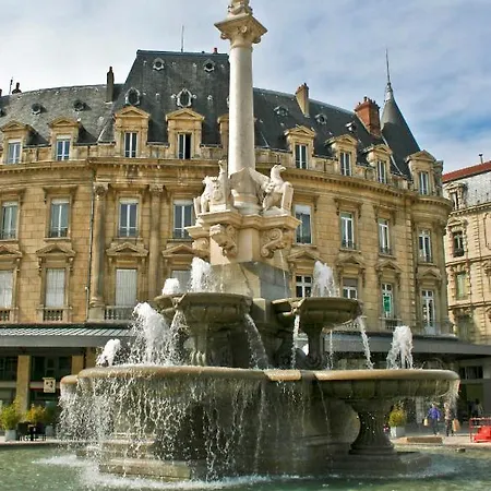 Apartman Le Voltaire
